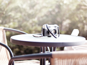Image with link to portfoliotheme.org